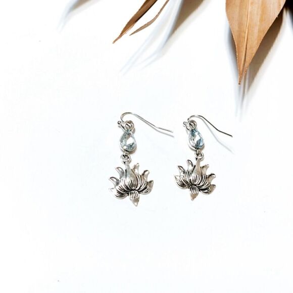 Lotus dangle earrings S415 - Picture 1 of 2